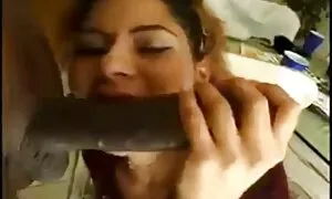 Latina MILF ke nwa m ...